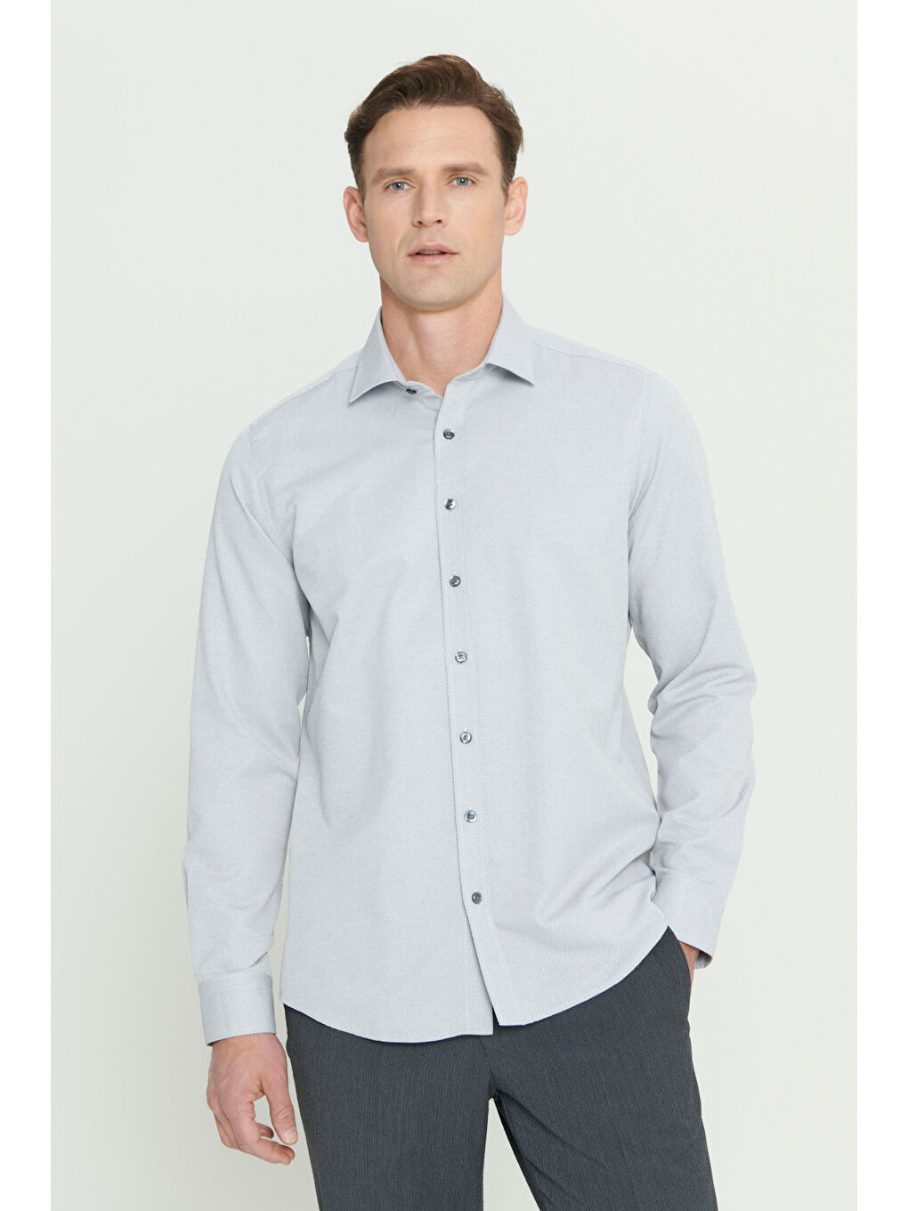 Erkek Gri Kolay Ütülenebilir Slim Fit Dar Kesim Düğme Yaka Gofre Desenli Gömlek