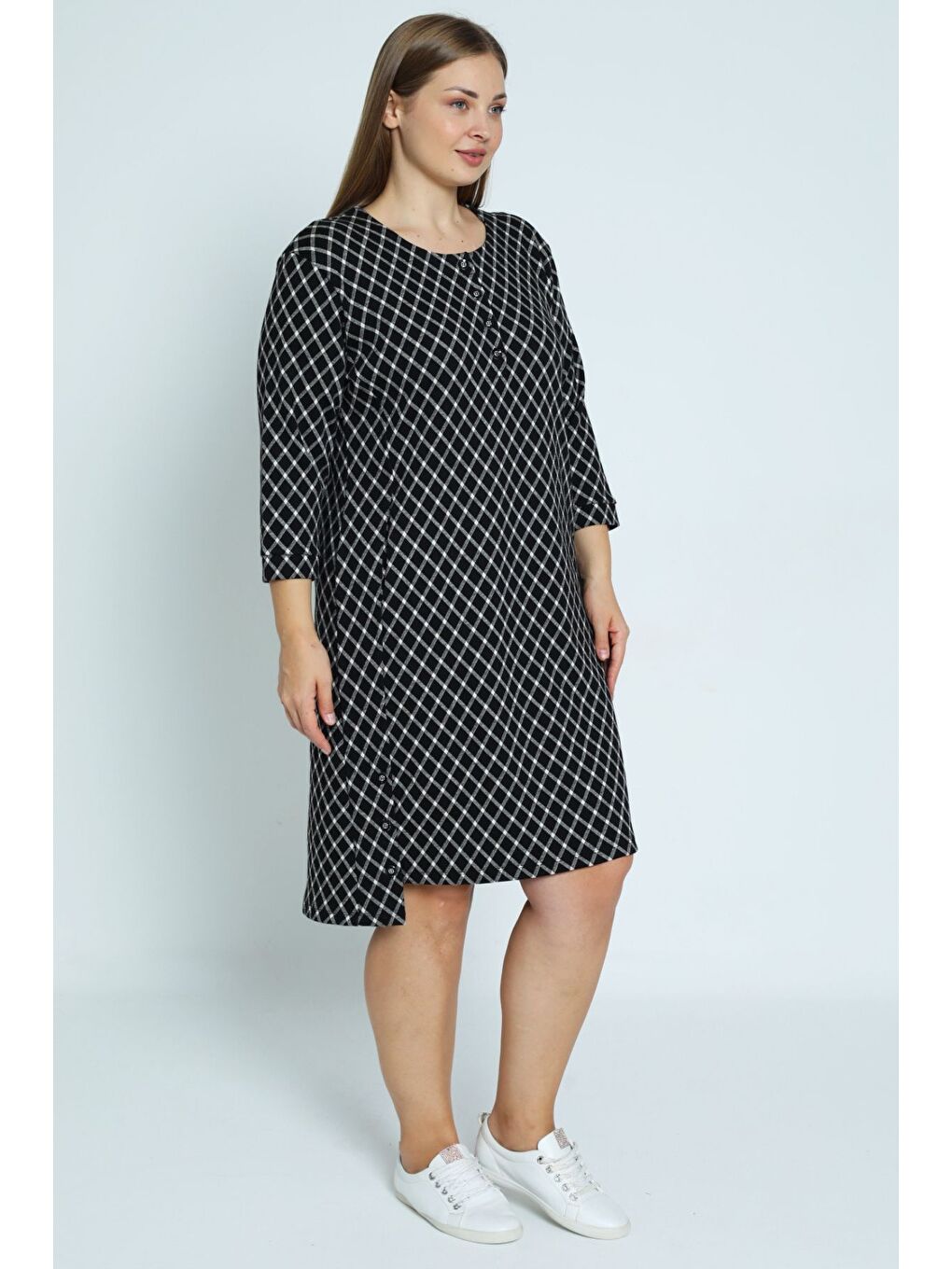 Siyah Ekose Desenli Truvakar Kollu Cepli Düğmeli Kadın Büyük Beden Jakarlı Elbise-1