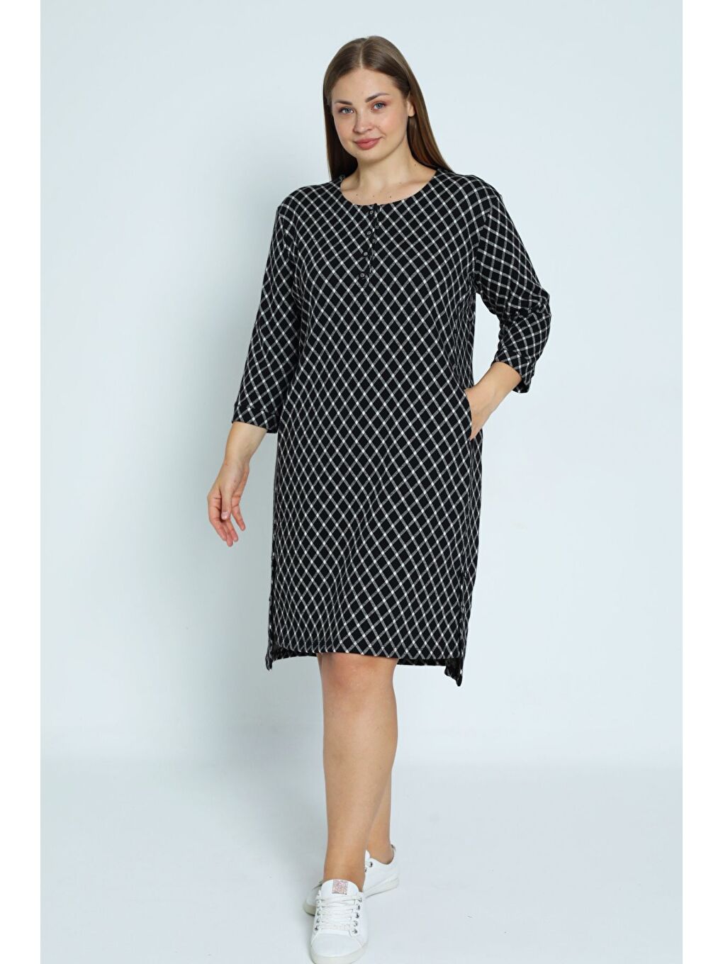 Siyah Ekose Desenli Truvakar Kollu Cepli Düğmeli Kadın Büyük Beden Jakarlı Elbise-2