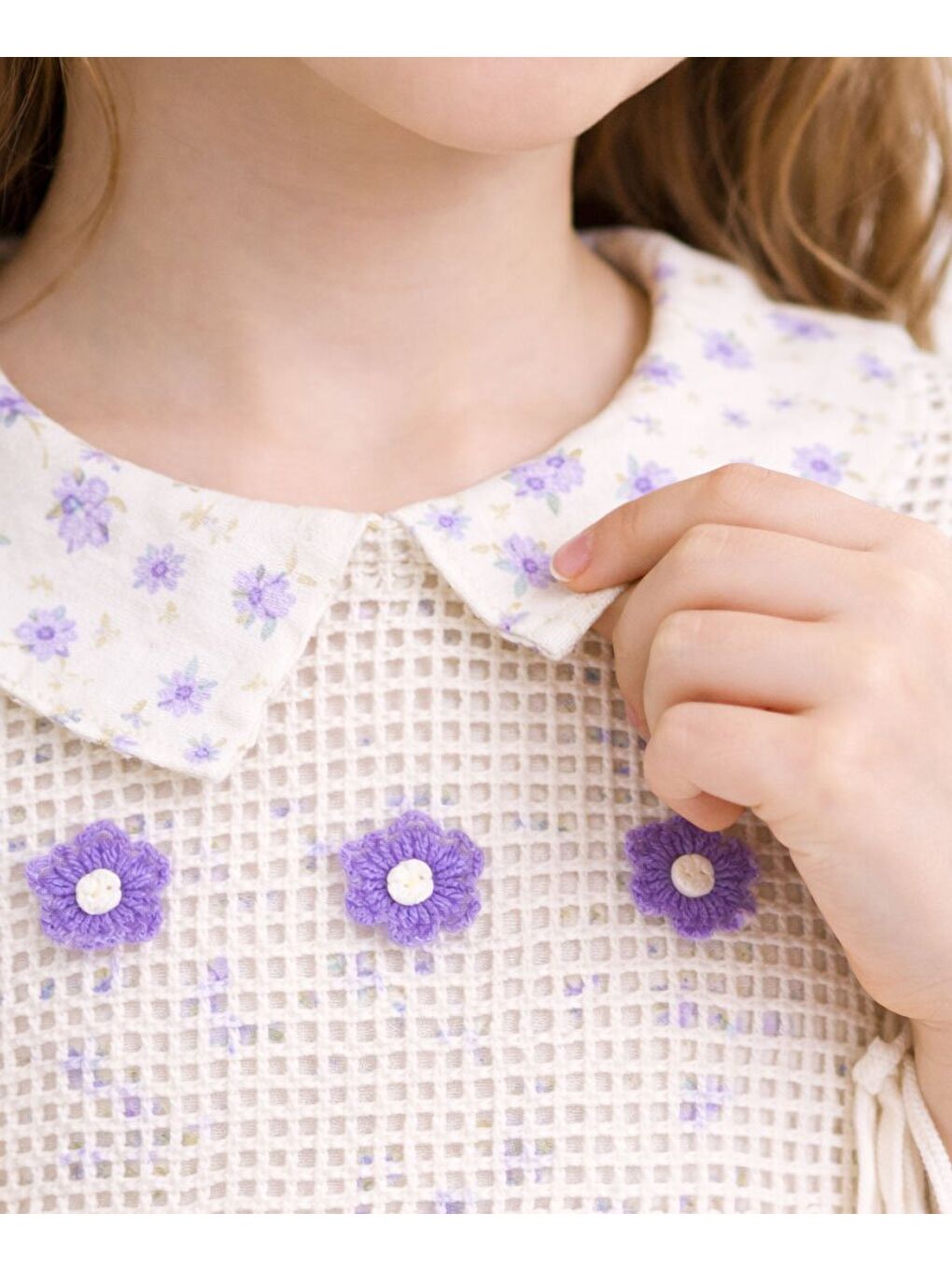 Lila Çiçek Desenli Nakışlı Süveterli Kız Çocuk Müslin Elbise 23579-3