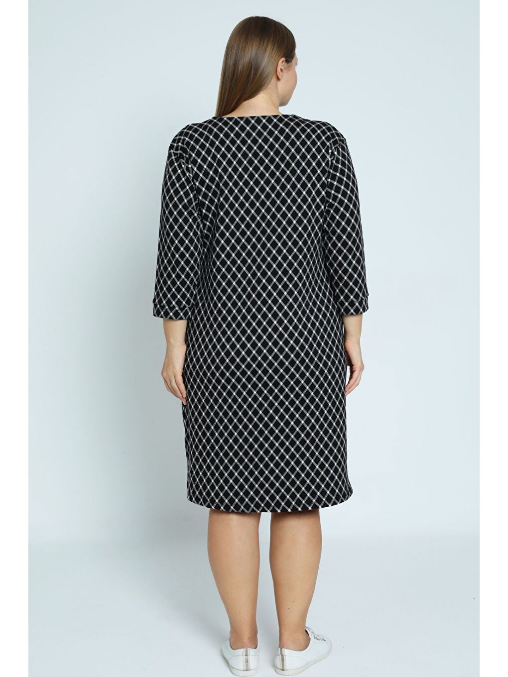 Siyah Ekose Desenli Truvakar Kollu Cepli Düğmeli Kadın Büyük Beden Jakarlı Elbise-4