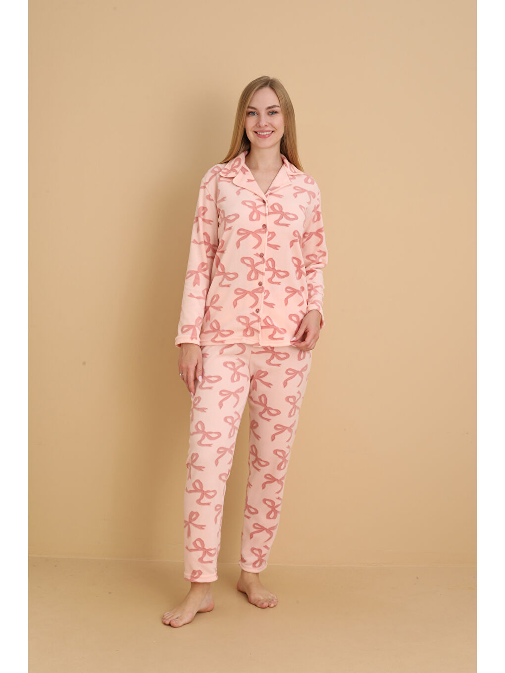 Pembe Önden Düğmeli Desenli Kışlık Polar Kadın Pijama Takımı 1620-1