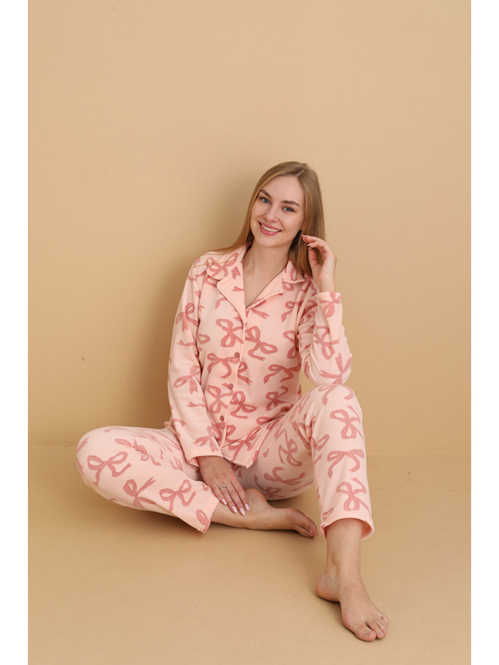 Pembe Önden Düğmeli Desenli Kışlık Polar Kadın Pijama Takımı 1620-3
