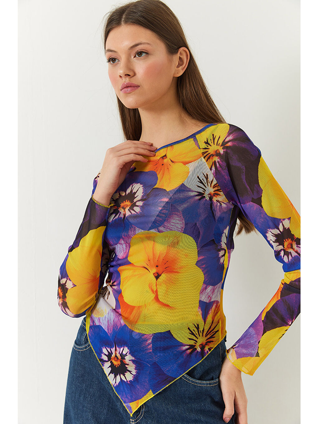 Mor Kadın Bisiklet Yaka Dijital Baskılı Asimetrik Kesim Tül Bluz-2