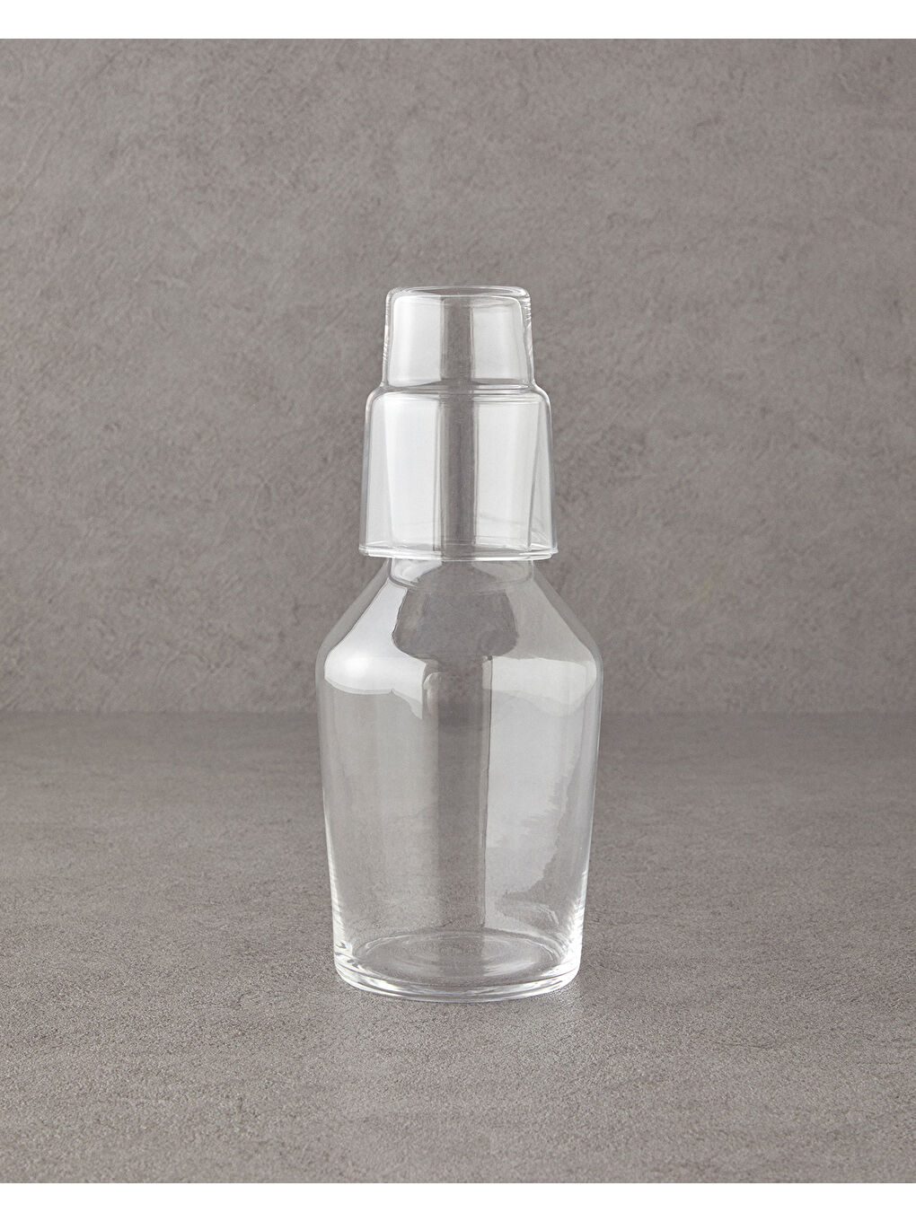 Renksiz Nighttime Cam Başucu Sürahi 1150 ml Şeffaf