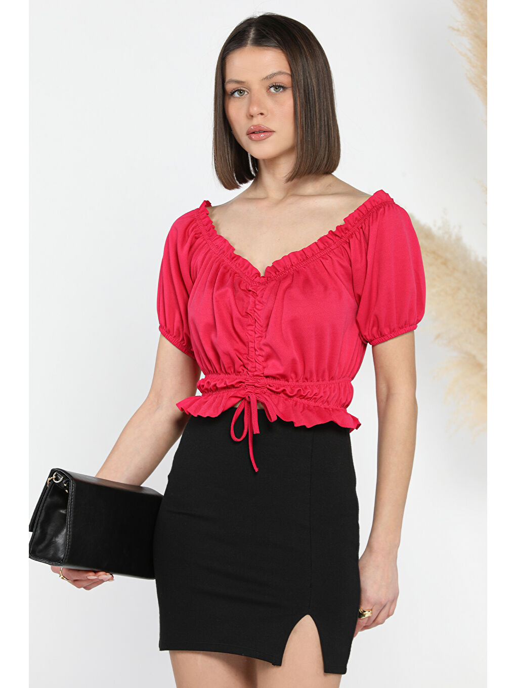 Fuşya Karpuz Kol Bel Lastikli Fırfır Detaylı Kadın Crop Bluz-1