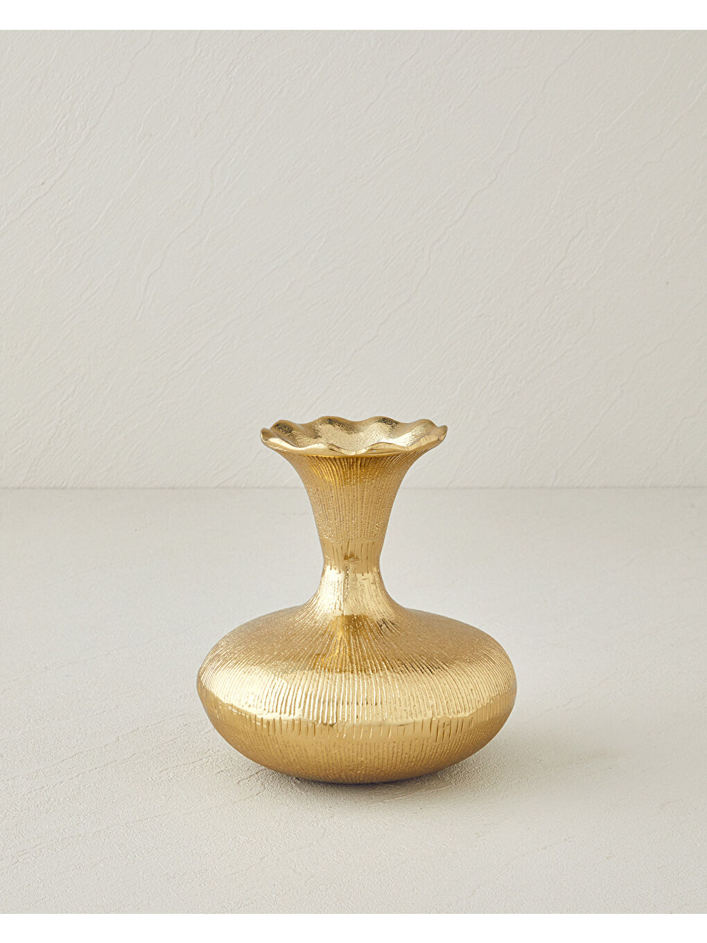 Sarı Silva Metal Vazo 15x15x16 cm Gold