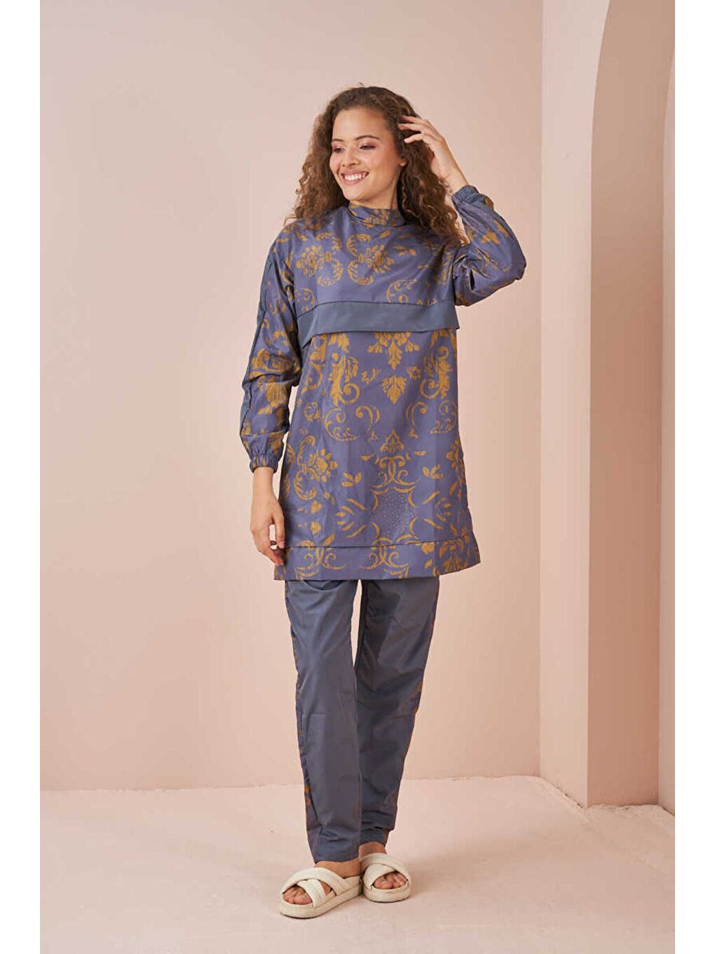 Çini Desen Tesettür Mayo Kısa Gri