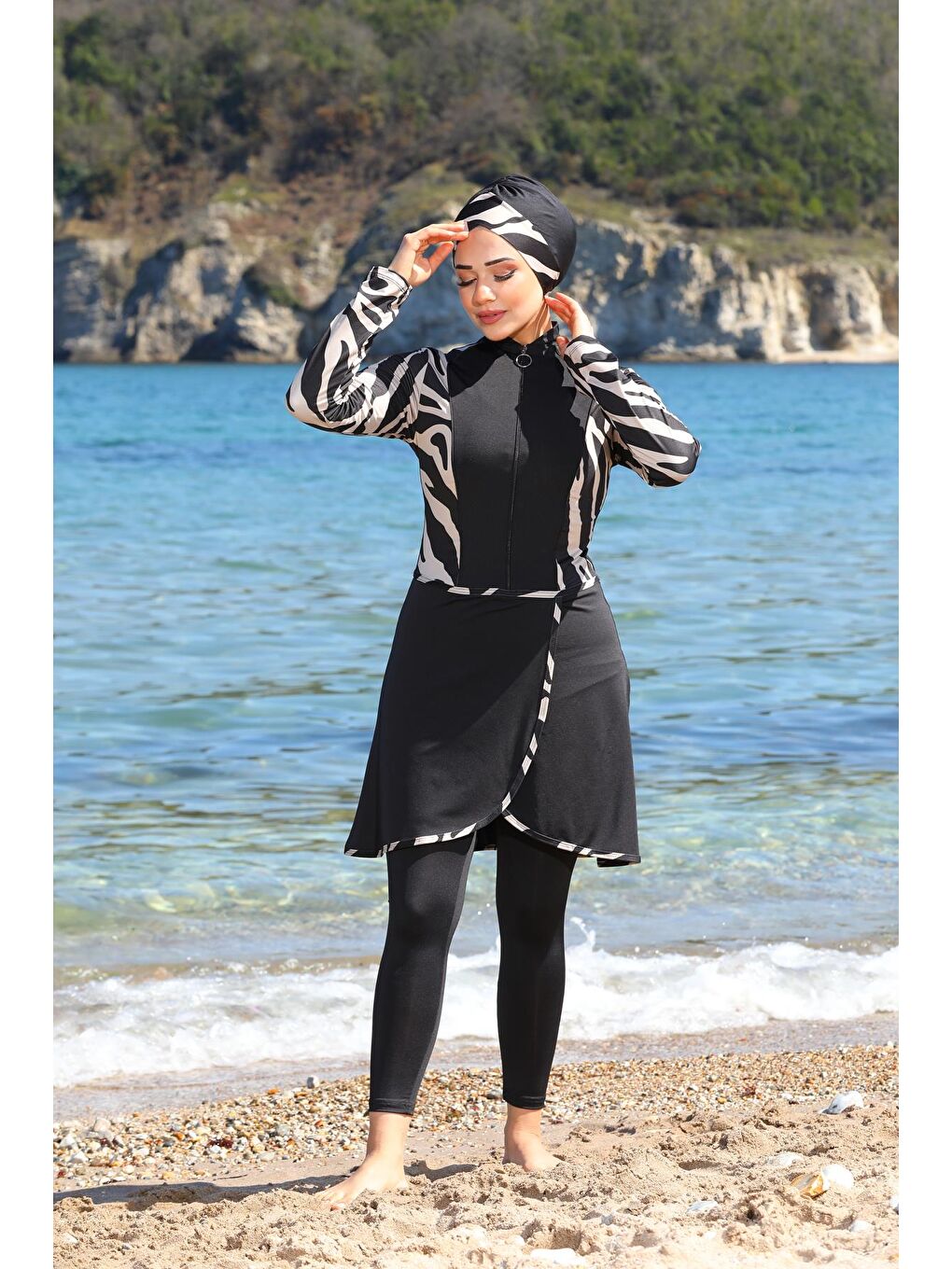 Siyah Garnili Pareo Model Tasarım Taytlı Kapalı Tesettür Mayo 335512-2