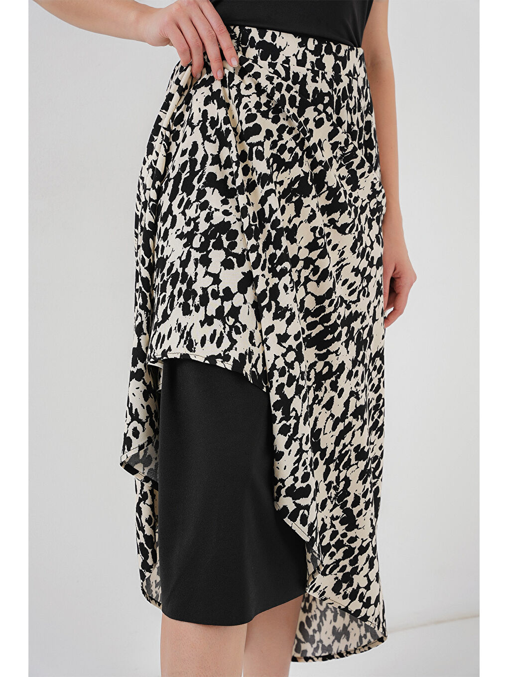 8039 Uzun Etek Astarı Jüpon - Siyah-4