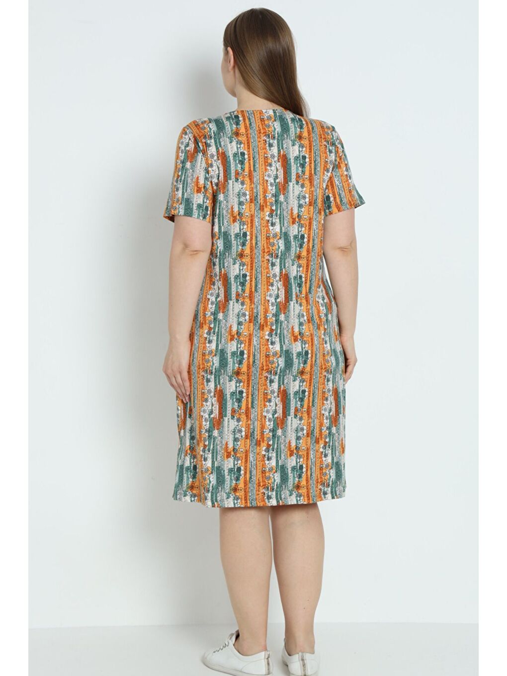Turuncu Kadın Büyük Beden Desenli Cepli Düğmeli Pamuklu Elbise-5