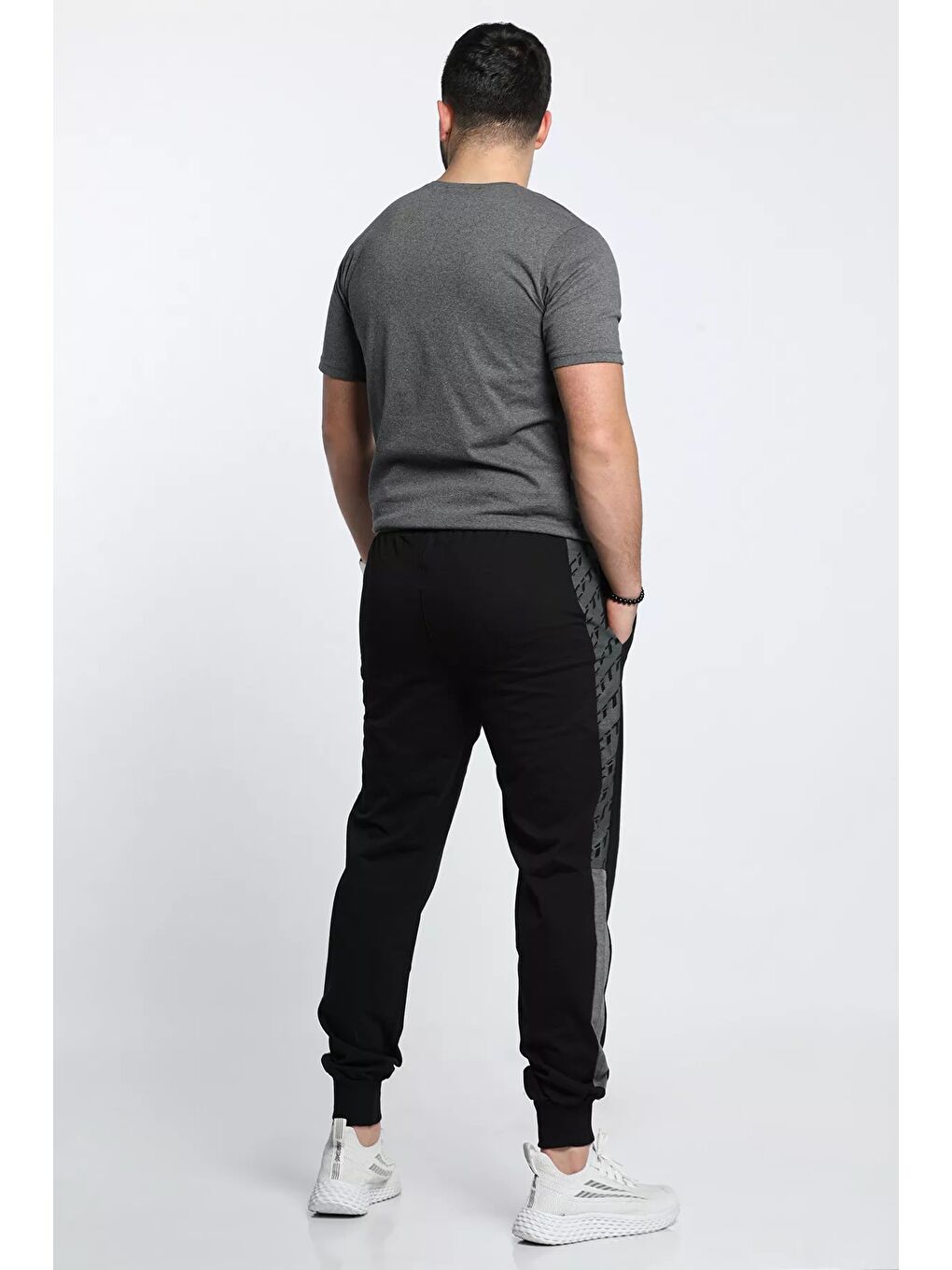 Siyah Paça Ve Bel Lastikli Yan Desenli Şerit Detaylı Erkek Eşofman Altı-3