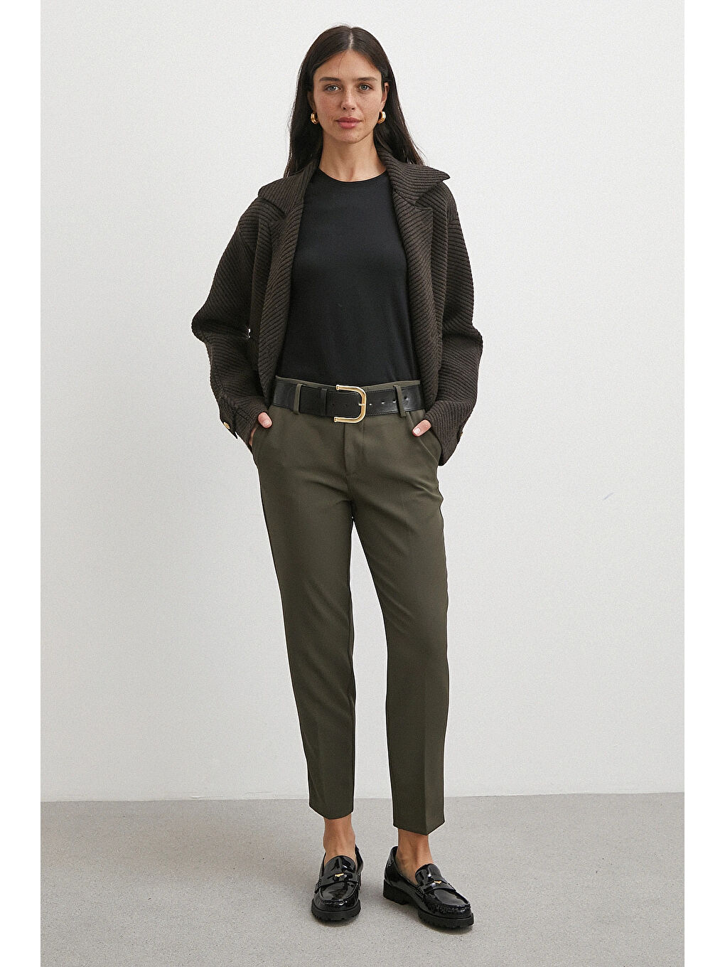 Kemerli Havuç Paça Pantolon Haki-3