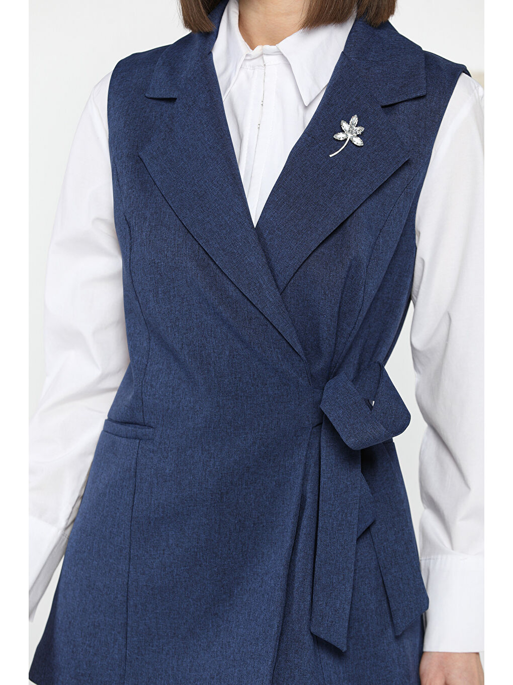 Lacivert Kadın Broş Detaylı Yelek Pantolon İkili Takım-3