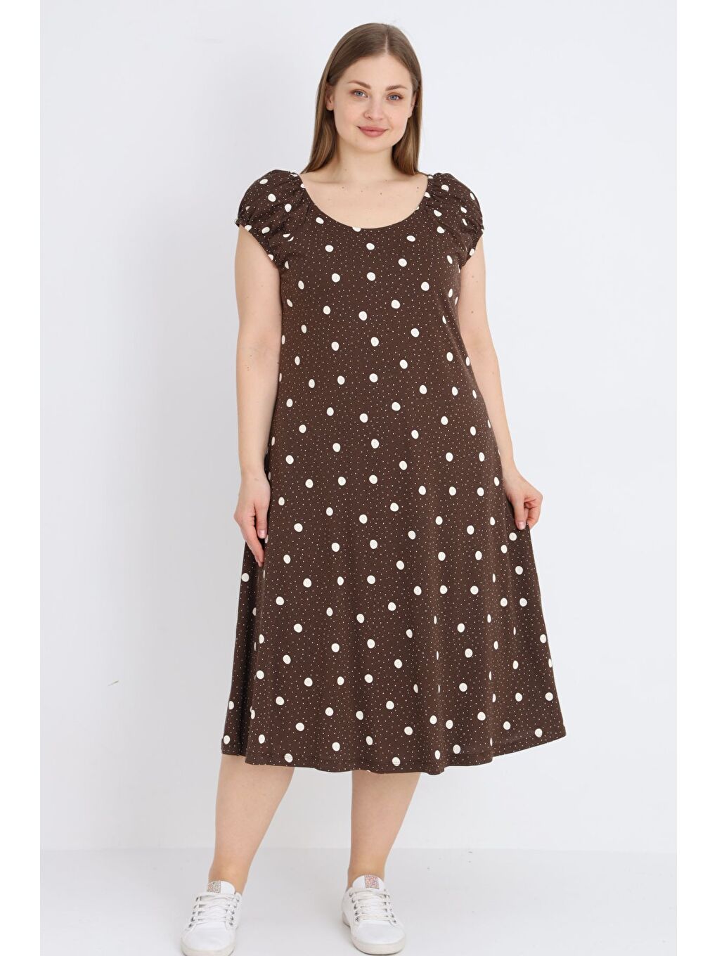 Kahverengi Puantiyeli Askılı Pamuklu Cepli Kadın Büyük Beden Elbise-1