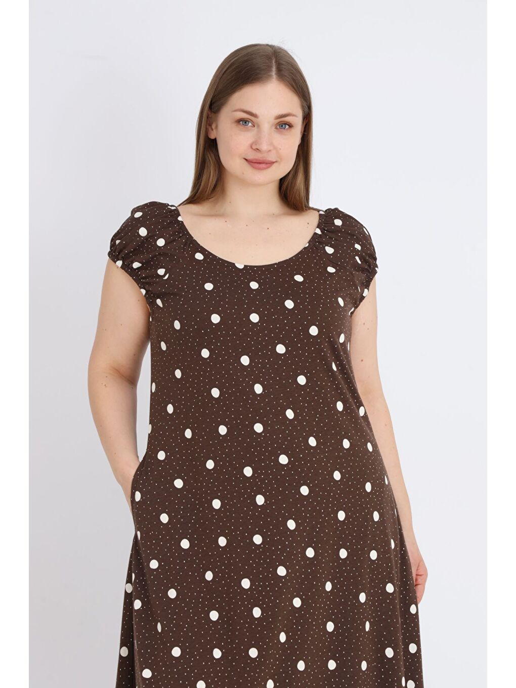 Kahverengi Puantiyeli Askılı Pamuklu Cepli Kadın Büyük Beden Elbise-2