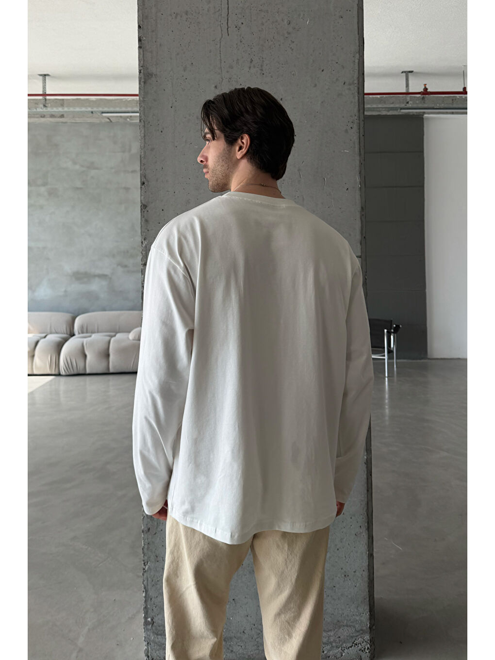 Beyaz Erkek Oversize Uzun Kollu Basic Tişört-3