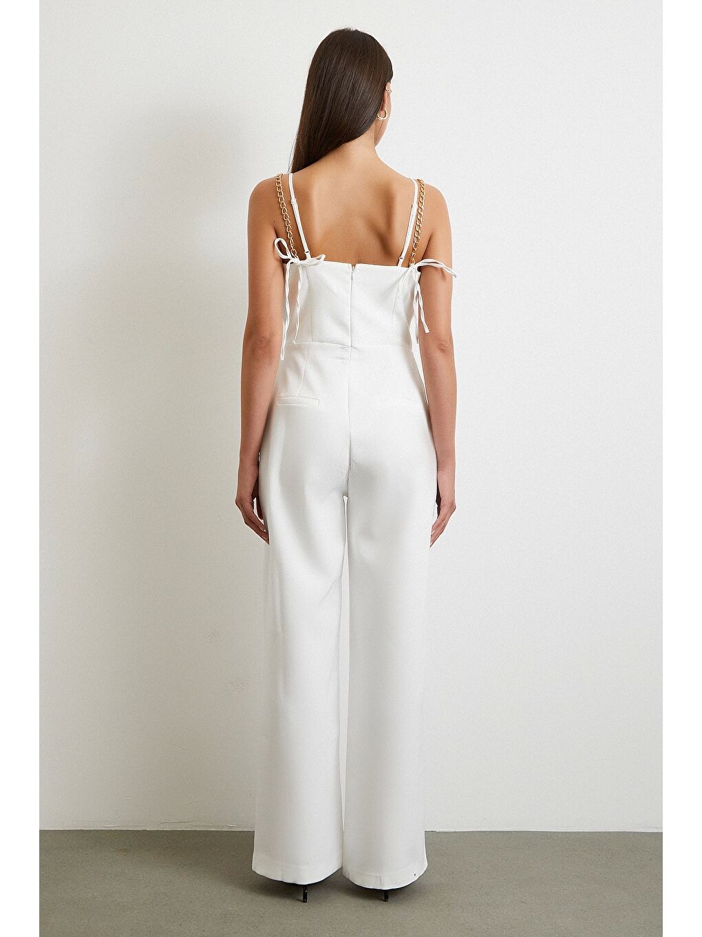 Zincir Detaylı Tulum Beyaz-5