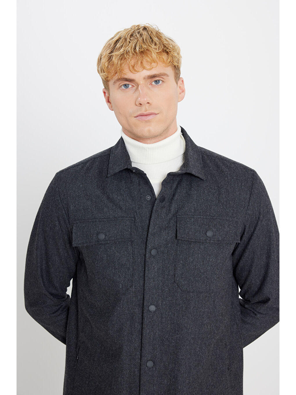 Erkek Antrasit Yünlü Relax Fit Rahat Kesim Gömlek Yaka Diagonal Desenli Çift Ceketli Takım-3