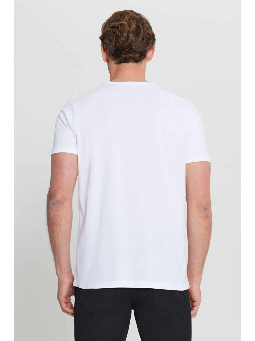 Erkek Beyaz Pamuklu Slim Fit Dar Kesim Baskılı Esnek Tişört-4