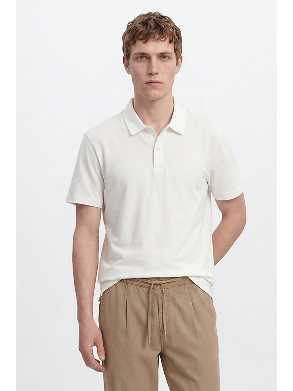Beyaz %100 Pamuk Regular Fit Normal Kesim Polo Yaka Tişört-3