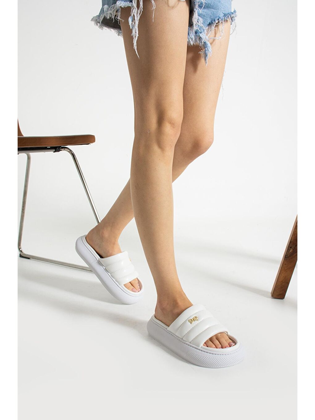 Beyaz LOTUS Kadın Terlik Dış Mekan ve Ev Terliği Havuz Deniz Terliği-1