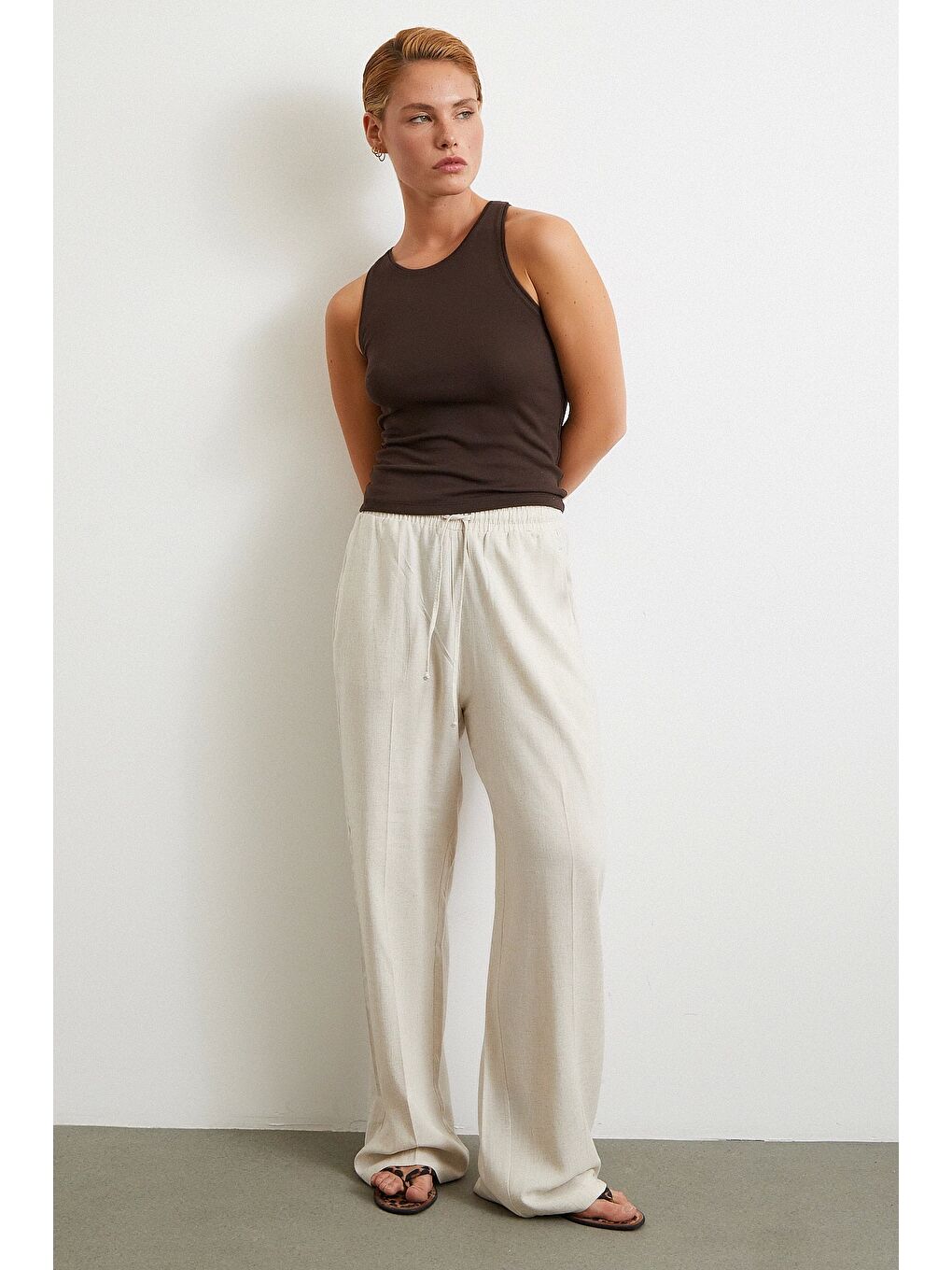 Beli Lastikli Boru Paça Pantolon Bej-3