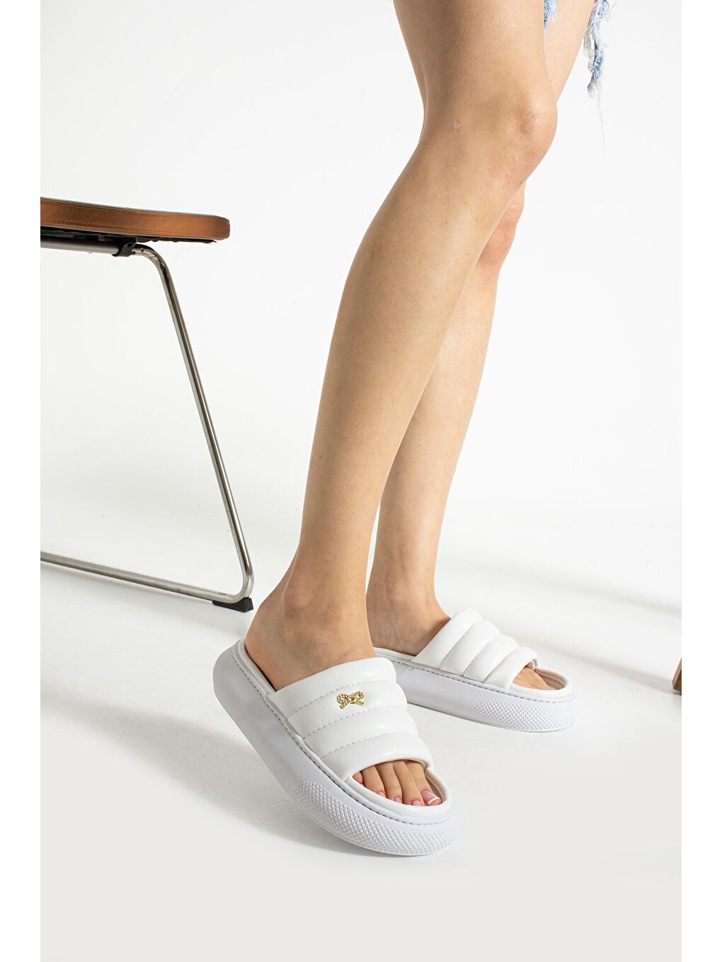 Beyaz LOTUS Kadın Terlik Dış Mekan ve Ev Terliği Havuz Deniz Terliği-2