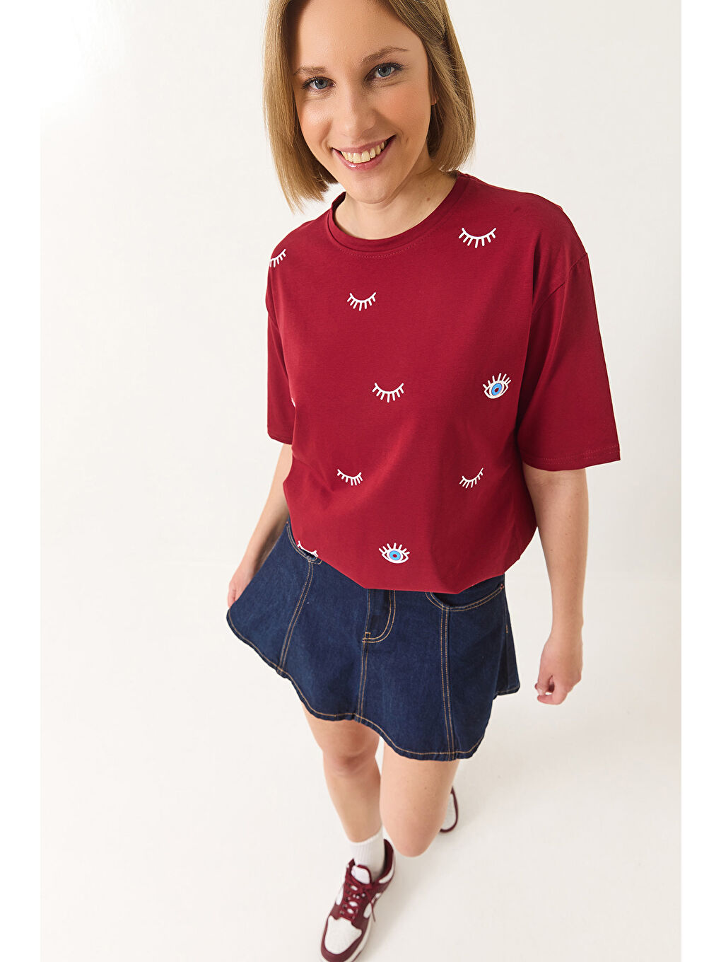 Bordo Kadın Göz Baskılı Kısa Kollu Pamuklu Oversize T-Shirt