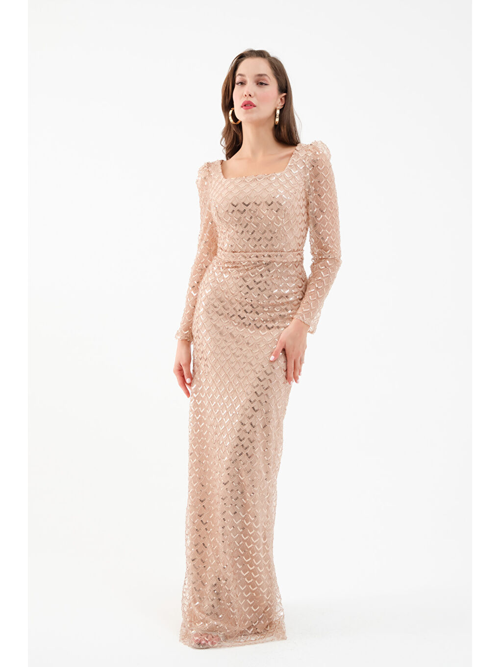 Kadın Bej Kare Yaka Uzun Kollu Boncuklu Uzun Abiye Elbise-1