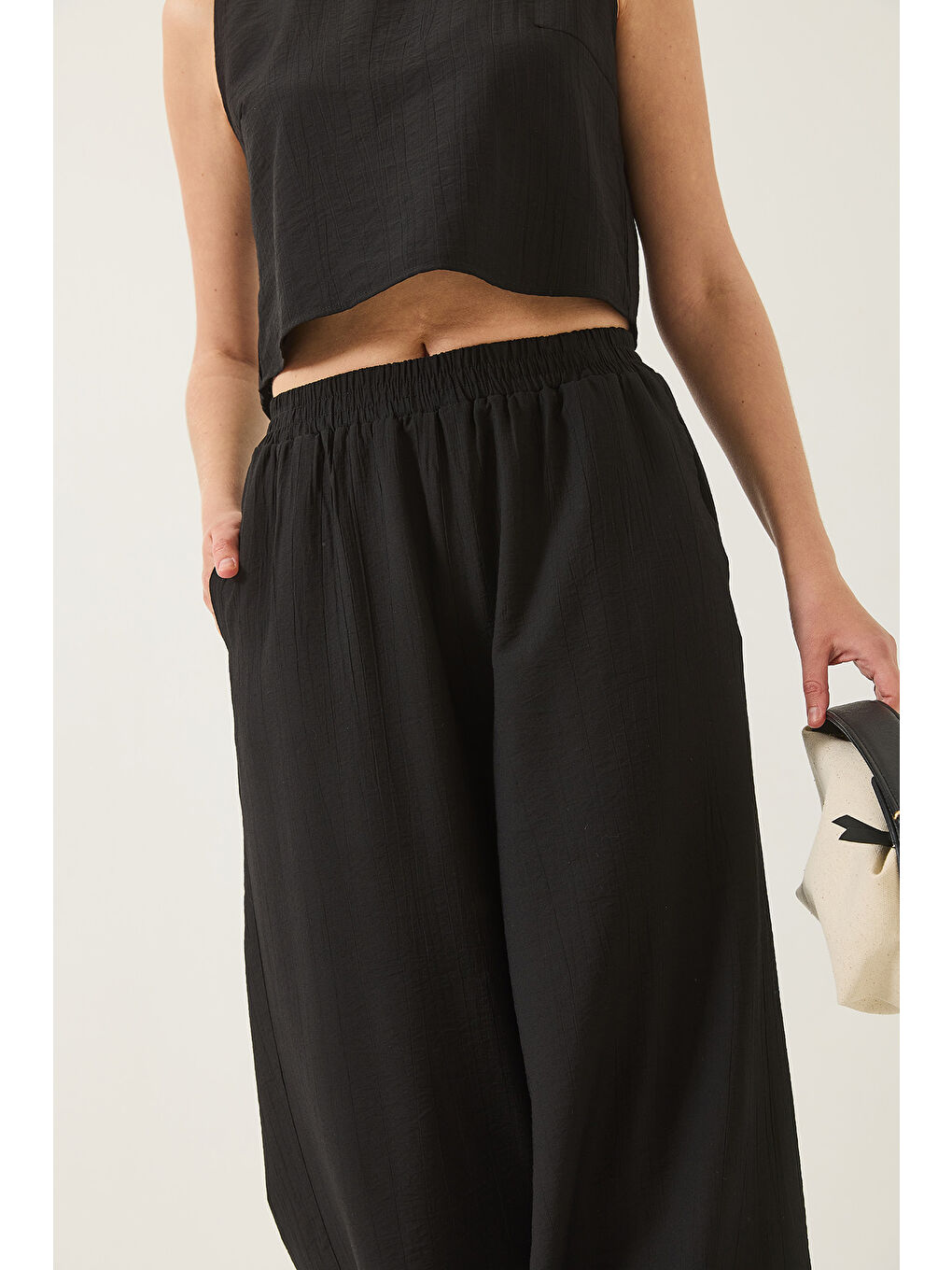 Siyah Kadın Bağlama Detaylı Yelekli Yüksek Bel Pantolonlu Yazlık Alt-Üst Takım-4