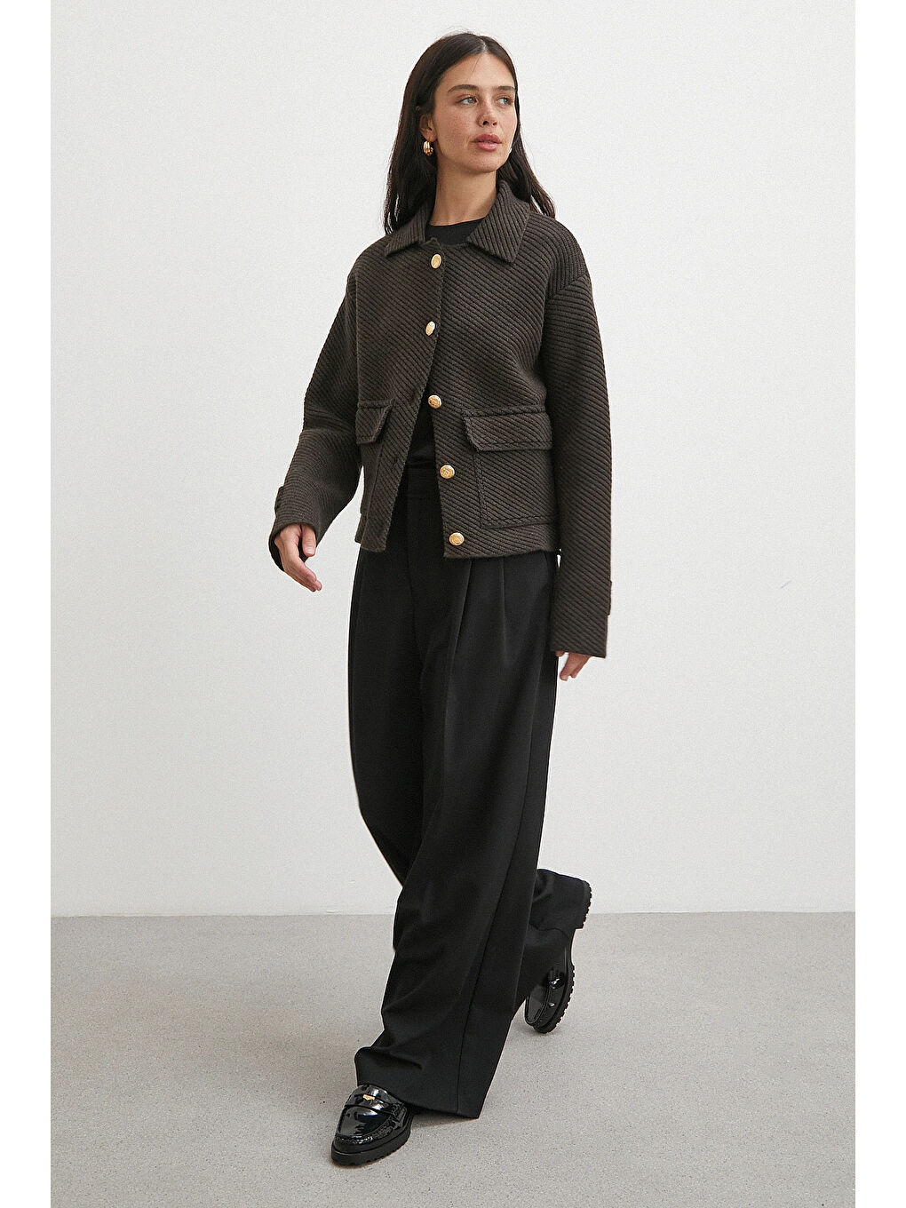 Karışık Polo Yaka Cepli Gold Düğmeli Ceket Kahve