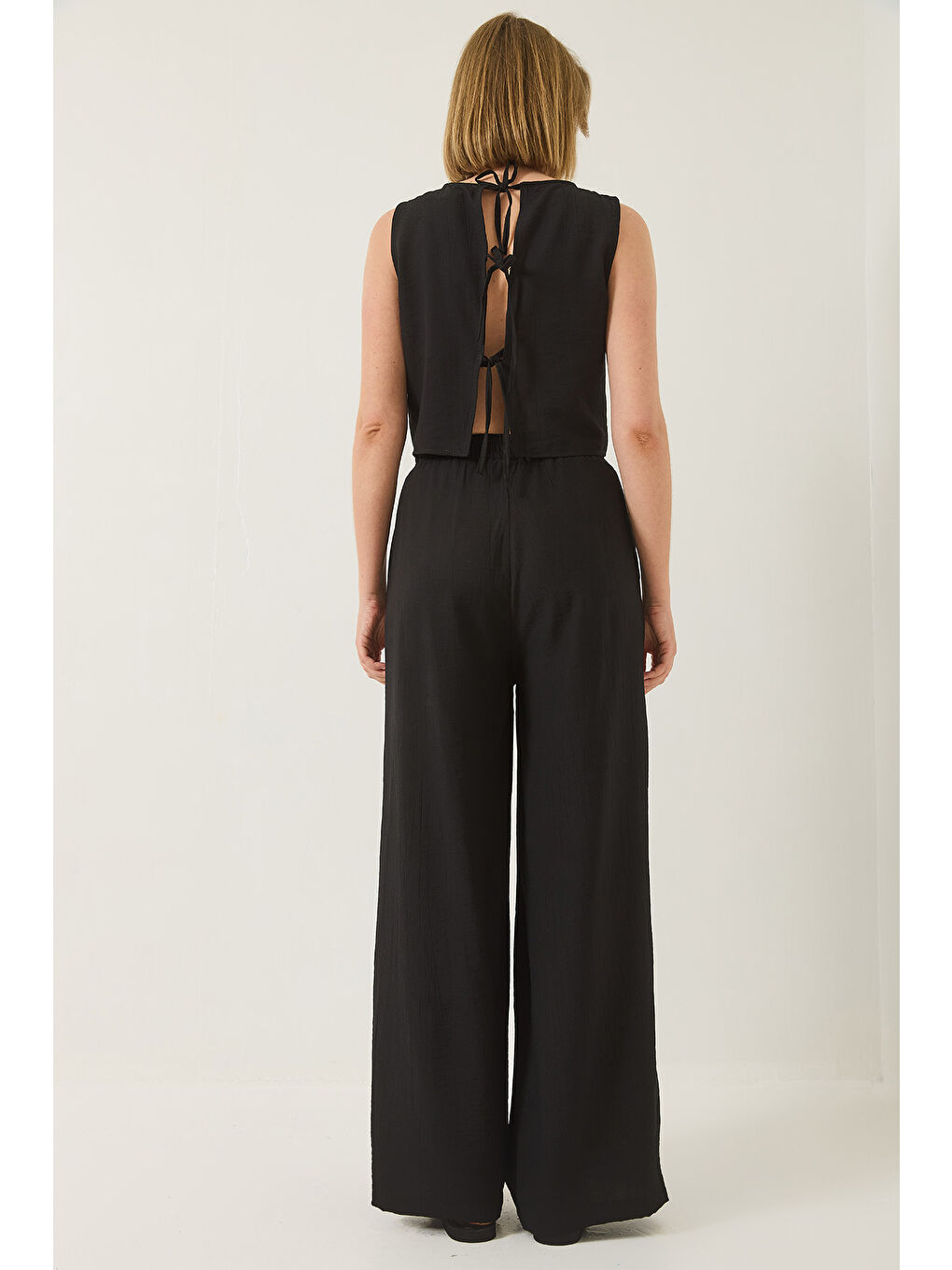 Siyah Kadın Bağlama Detaylı Yelekli Yüksek Bel Pantolonlu Yazlık Alt-Üst Takım-5