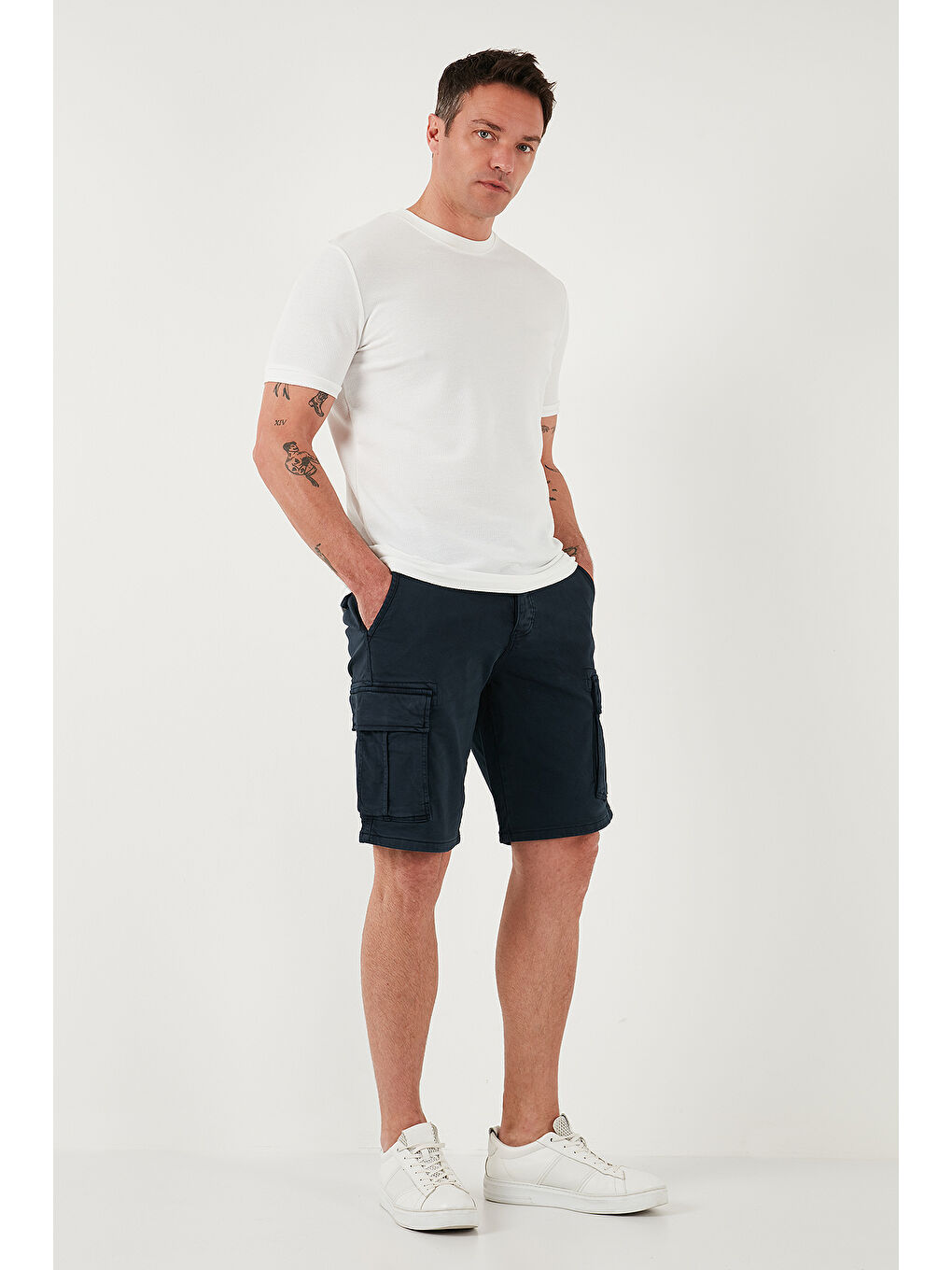 İndigo Streç Pamuklu Regular Fit Normal Bel Kargo Cepli Şort 4510S79MILAN-3