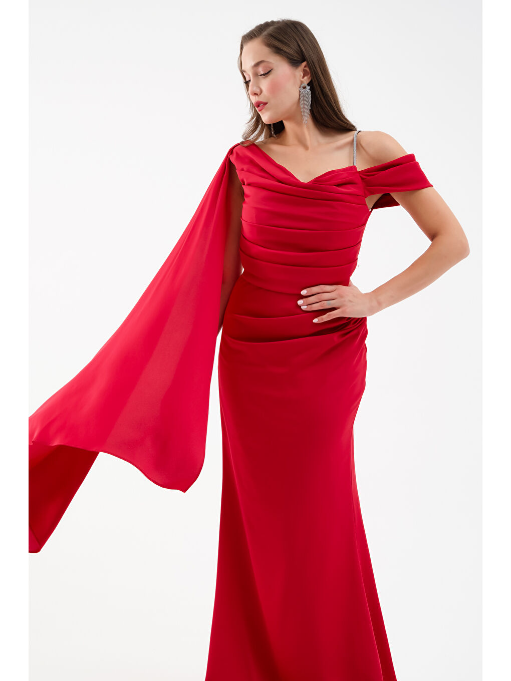 Kadın Bordo Tek Omuzlu Taş Askılı Uzun Saten Abiye Elbise-2