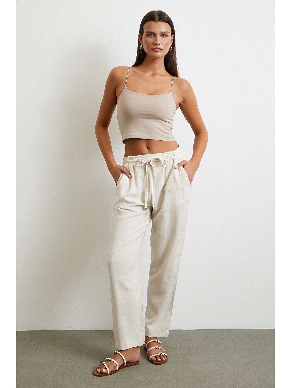 Beli Lastikli Klasik Pantolon Bej