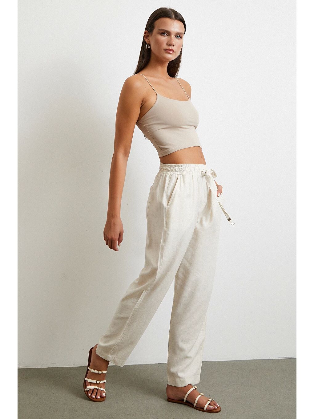 Beli Lastikli Klasik Pantolon Bej-1