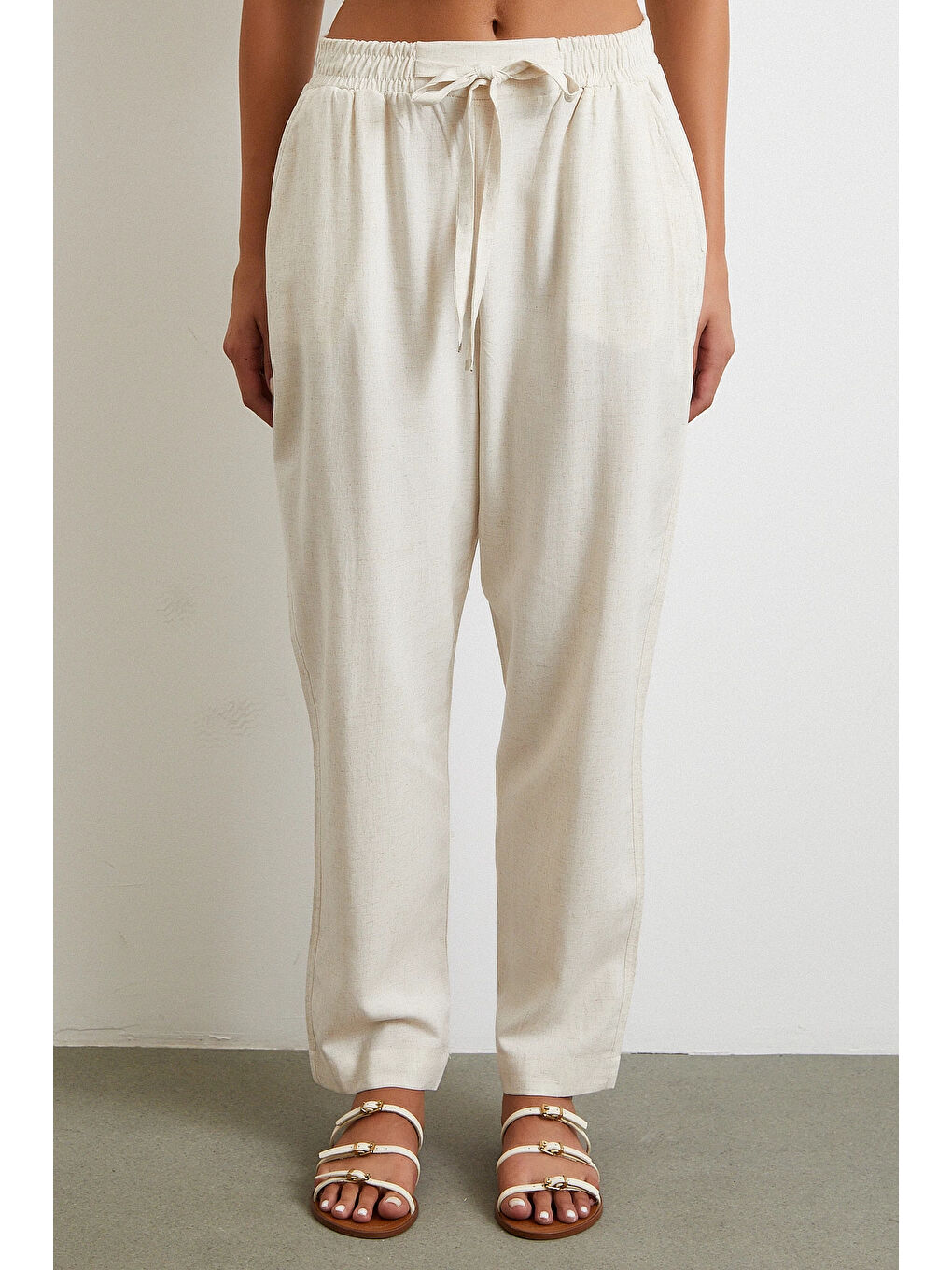 Beli Lastikli Klasik Pantolon Bej-2