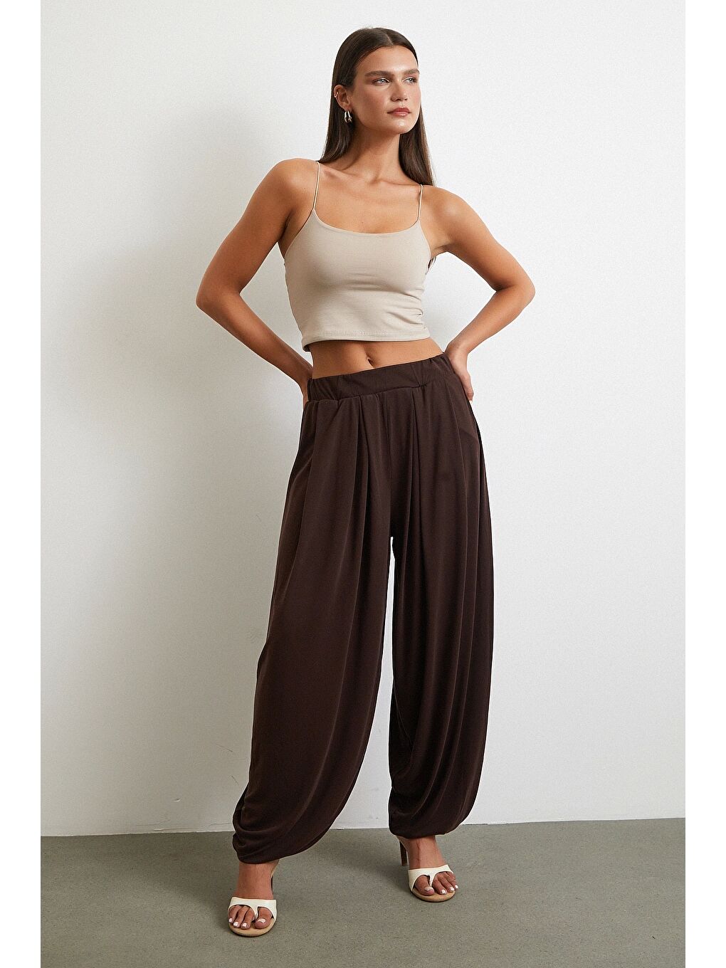 Karışık Paça Detaylı Şalvar Pantolon Kahve-2