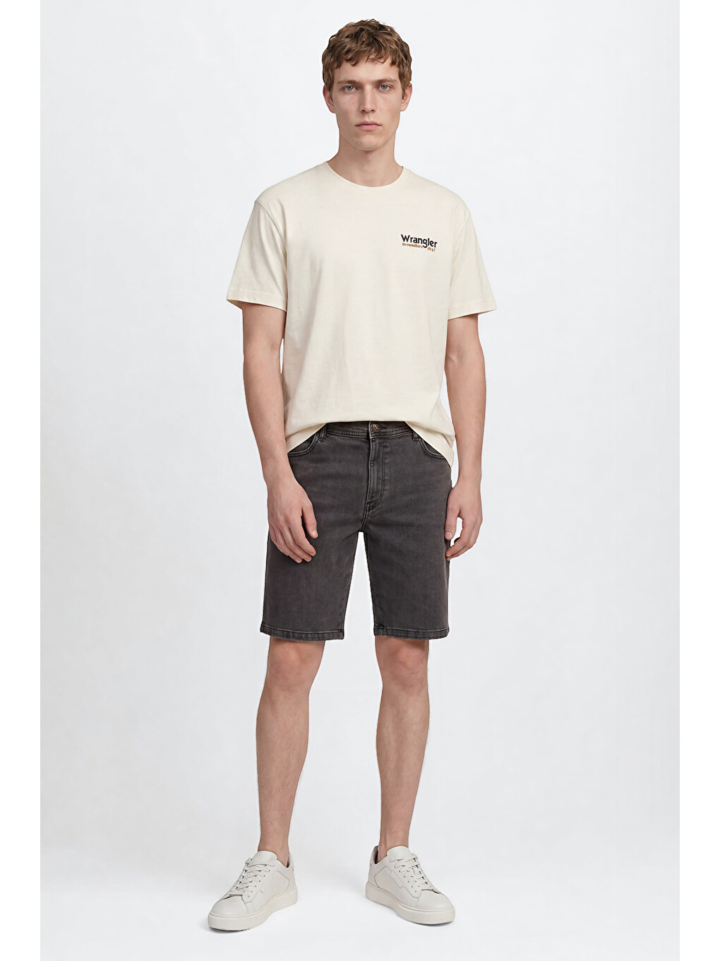 Bej %100 Pamuk Relaxed Fit Rahat Kesim Bisiklet Yaka Logo Detaylı Tişört-2