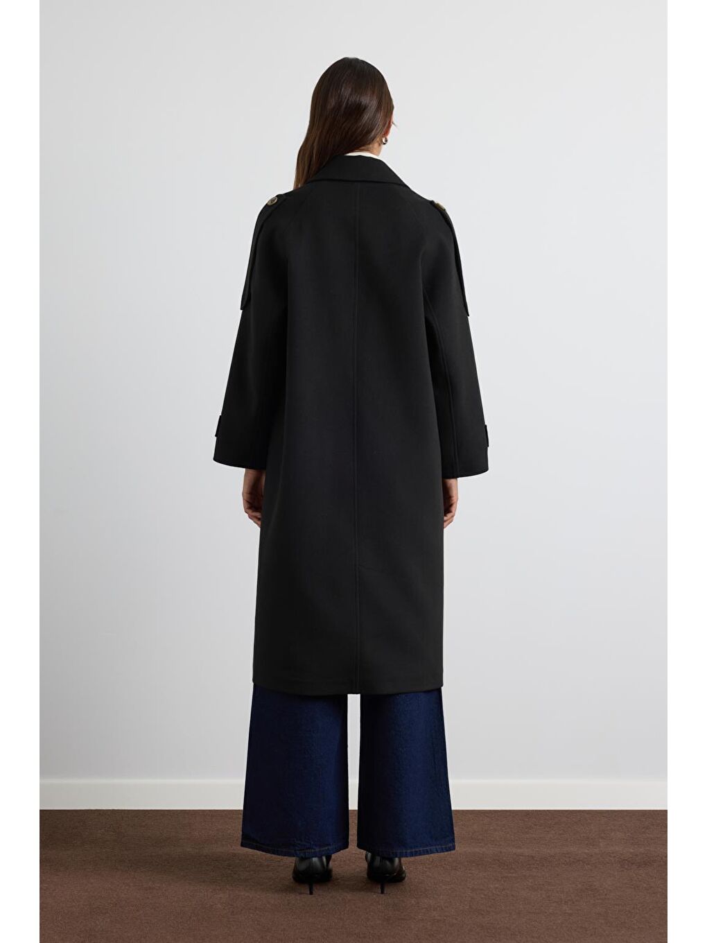 Kruvaze Yaka Apolet Detaylı Kaşe Kaban Siyah-6