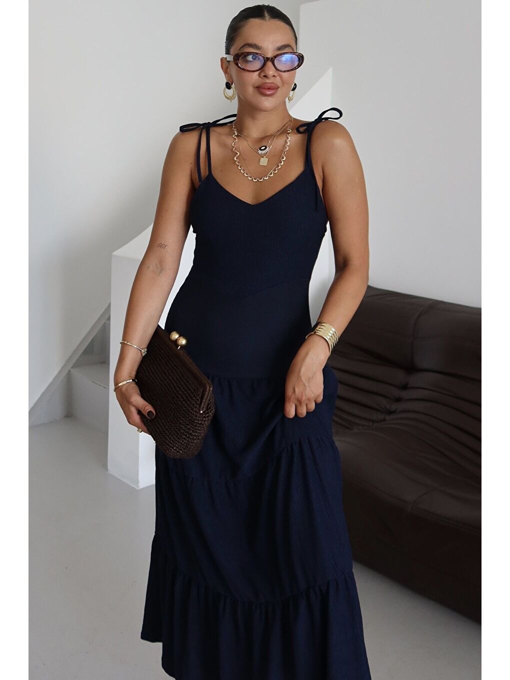 Kadın Lacivert Askılı Bağlama Detaylı Maxi Boy Krinkıl Elbise