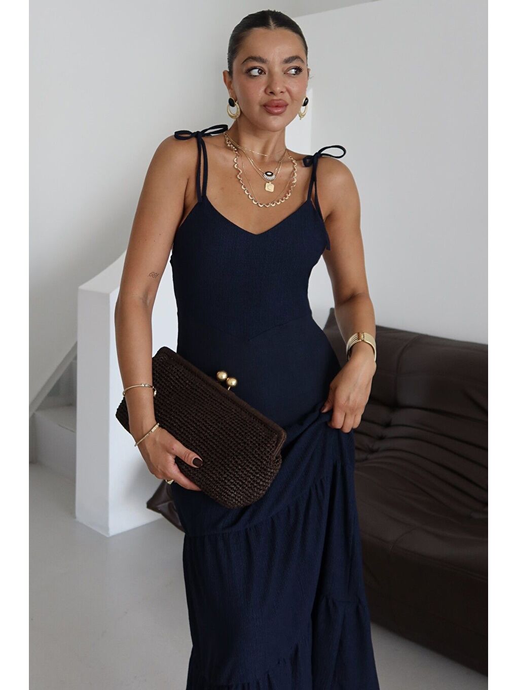 Kadın Lacivert Askılı Bağlama Detaylı Maxi Boy Krinkıl Elbise-3