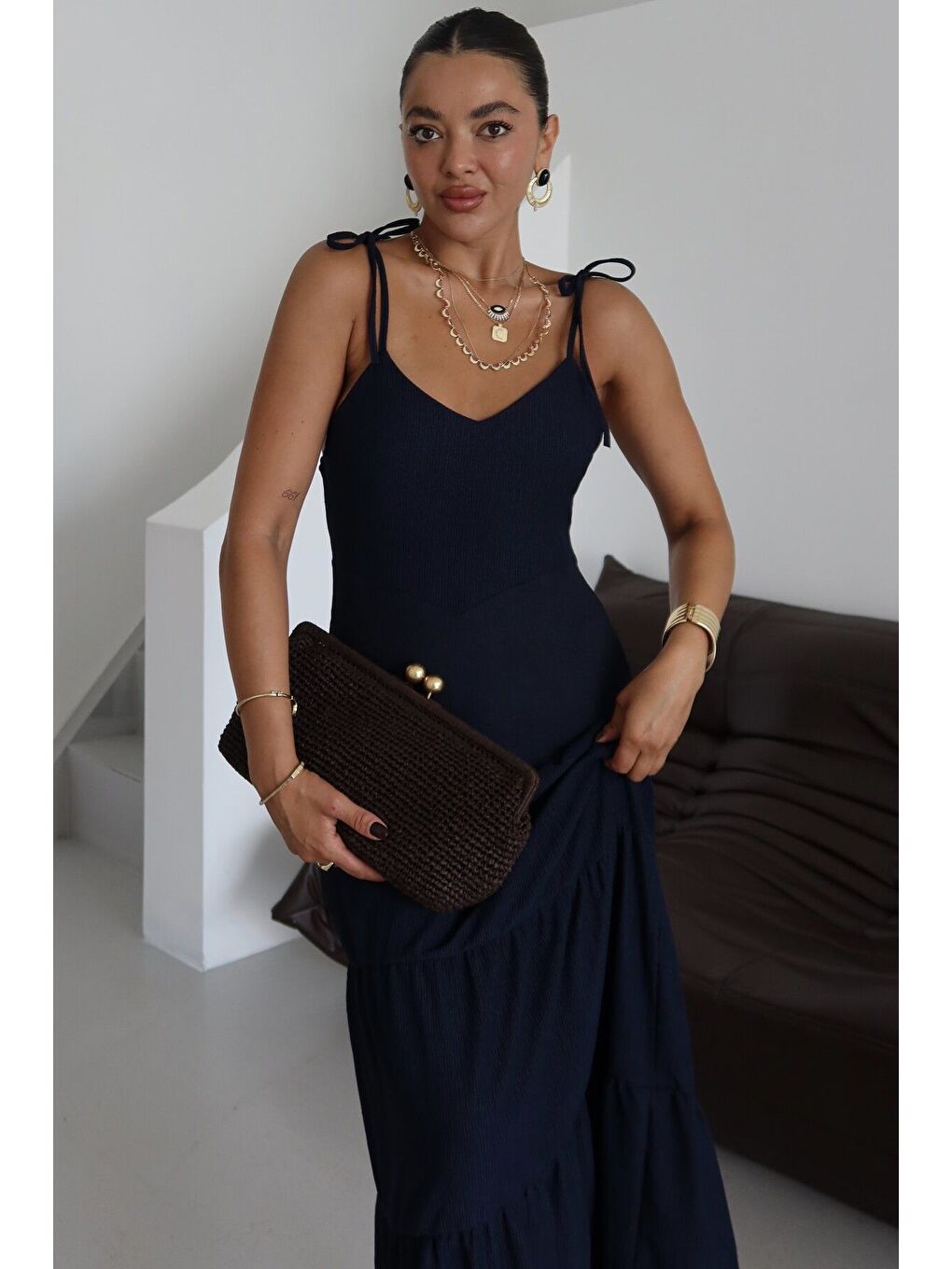 Kadın Lacivert Askılı Bağlama Detaylı Maxi Boy Krinkıl Elbise-4