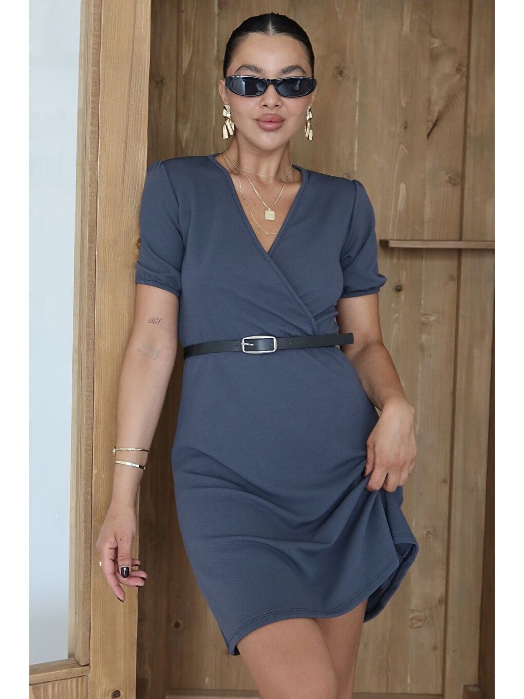 Gri Kadın Füme Kısa Kollu Kruvaze Yaka Mini Elbise