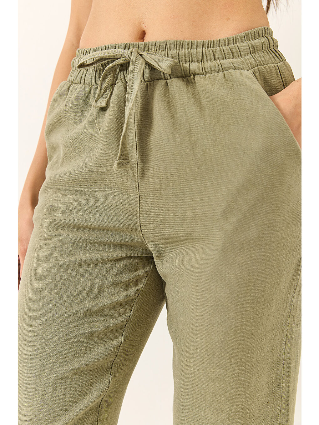 Haki Kadın Beli Bağlamalı Paça Detaylı Cepli Keten Havuç Pantolon YP-4
