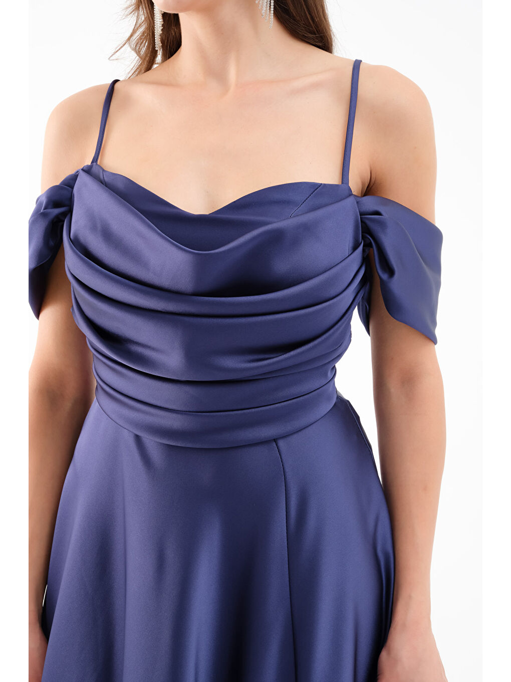 Kadın Lacivert Düşük Kol Saten Abiye Elbise-3