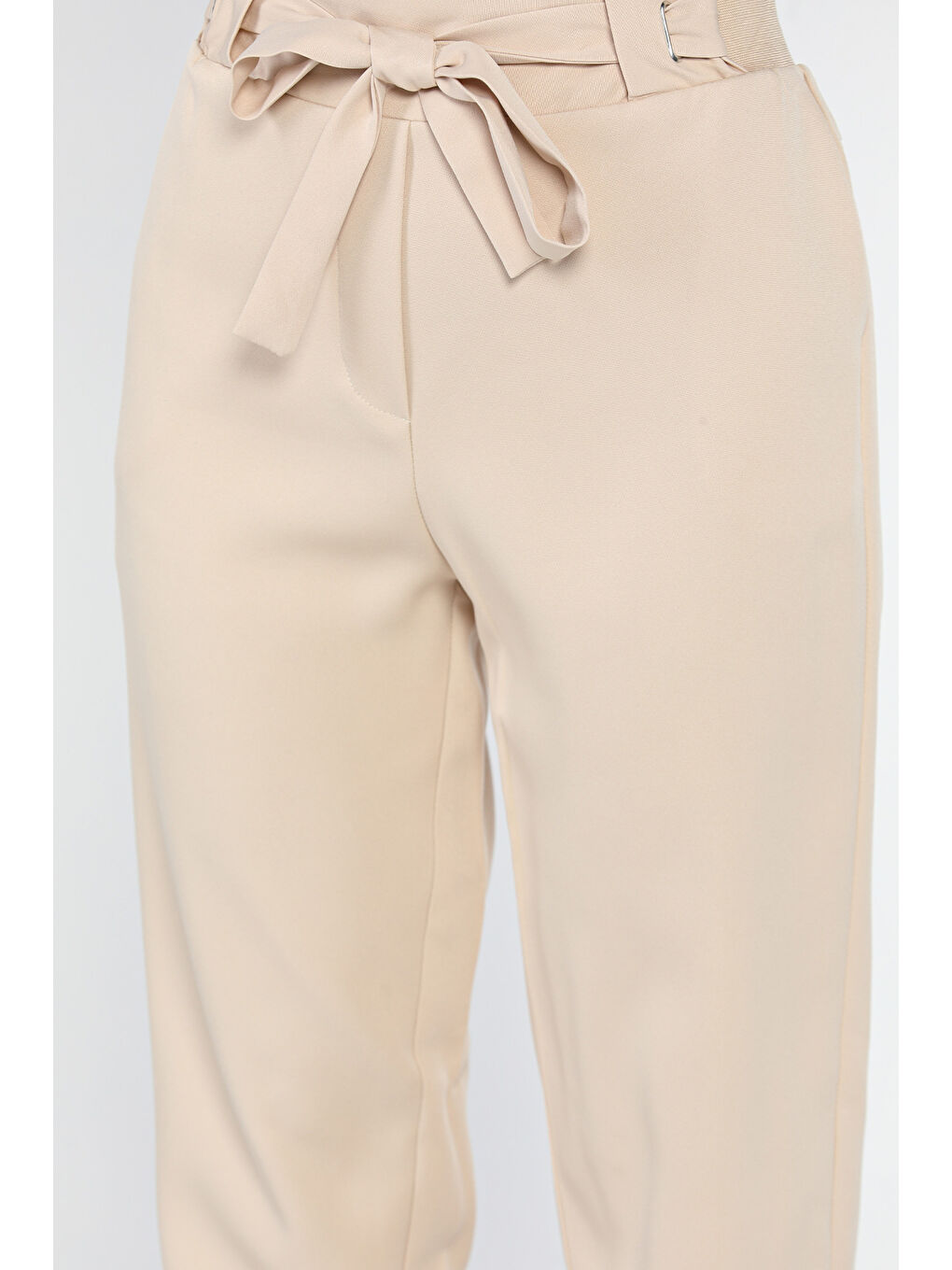 Bej Bel Bağlamalı Lastikli Kadın Boru Paça Büyük Beden Pantolon-3