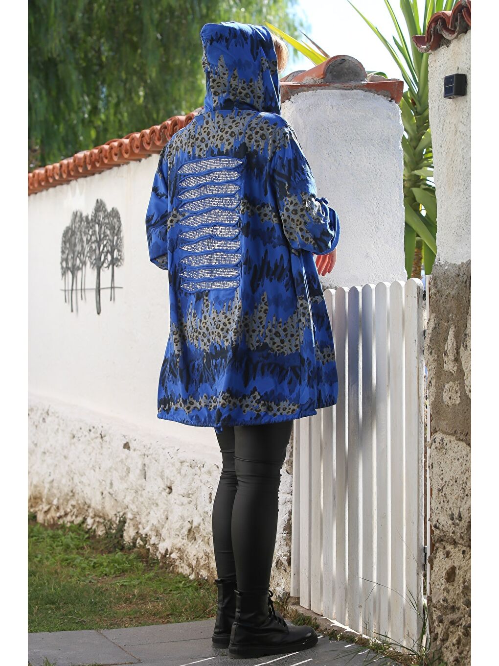 İtalyan Mavi Kapüşonlu Düğmeli Uzun Kollu Leopar Desenli Cepli İnce Casual Dokuma Ceket 88 72-6