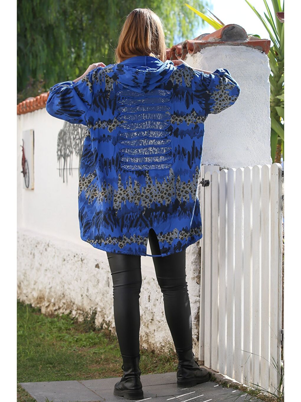 İtalyan Mavi Kapüşonlu Düğmeli Uzun Kollu Leopar Desenli Cepli İnce Casual Dokuma Ceket 88 72-7